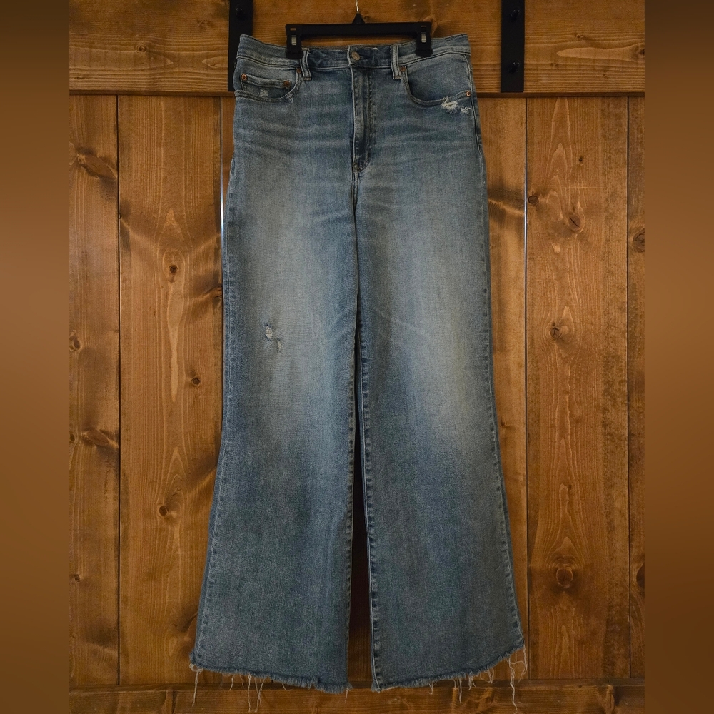 Daze Hug Wide Leg Raw Hem Jeans Size 30